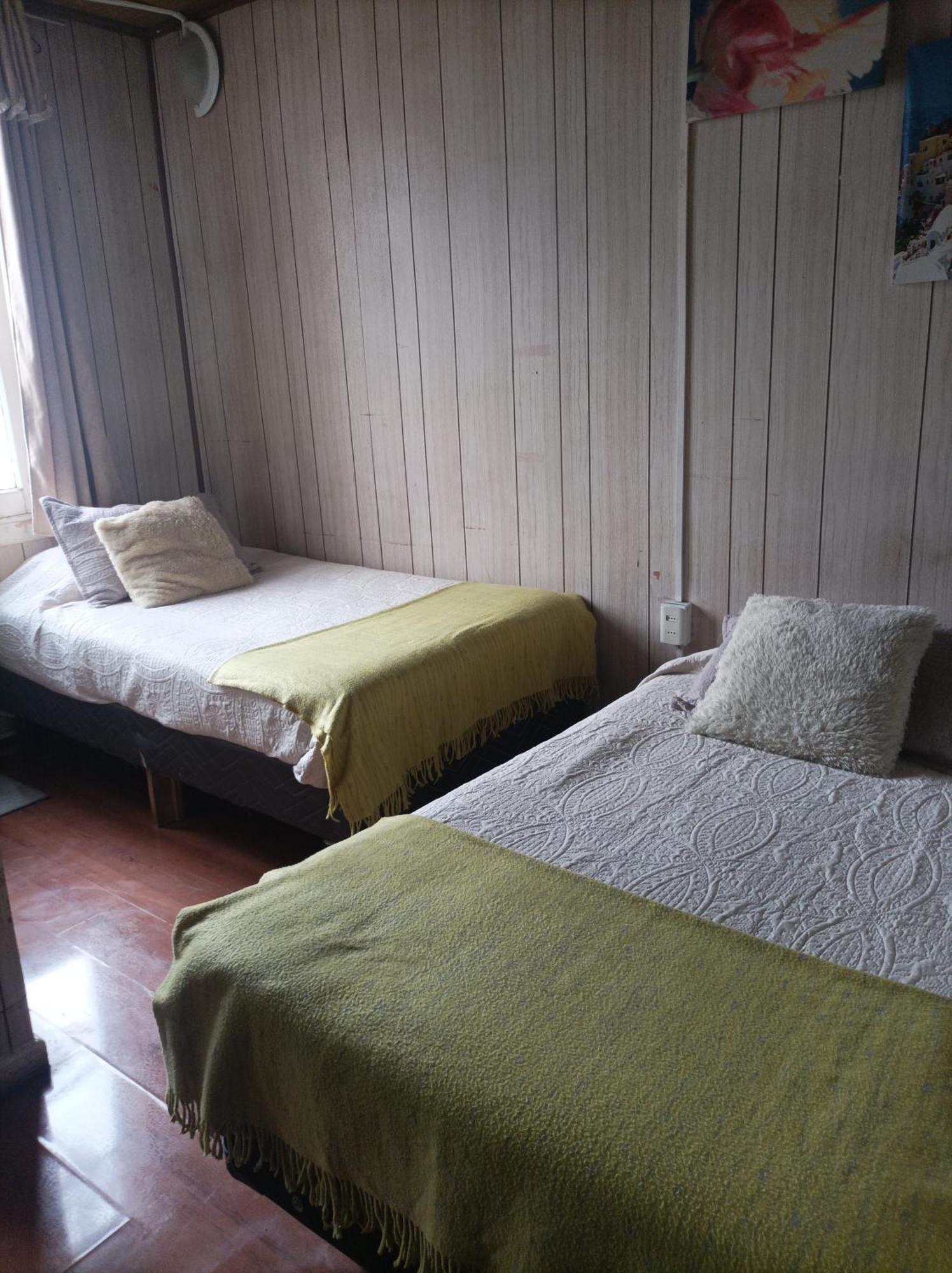 Alojamiento Familiar Rey Bed & Breakfast Punta Arenas Exterior photo